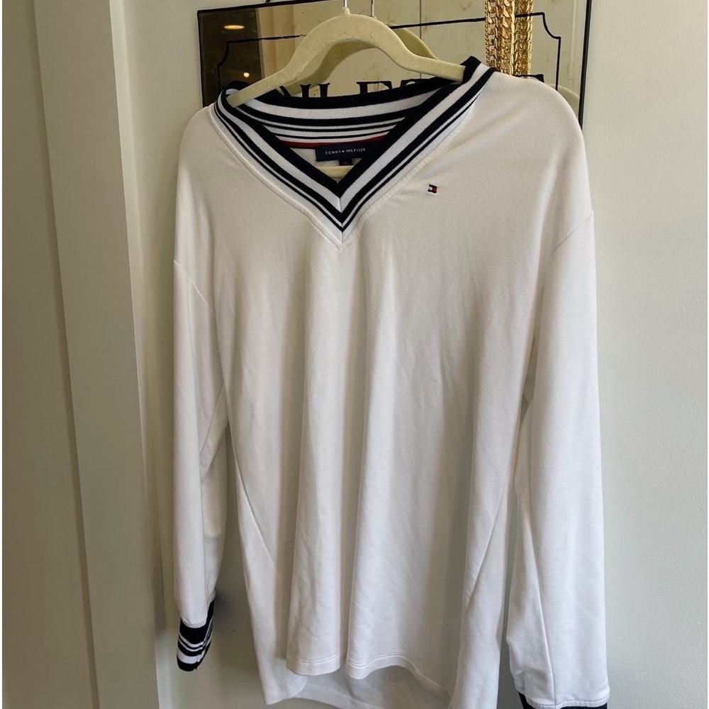Tommy Longsleeve